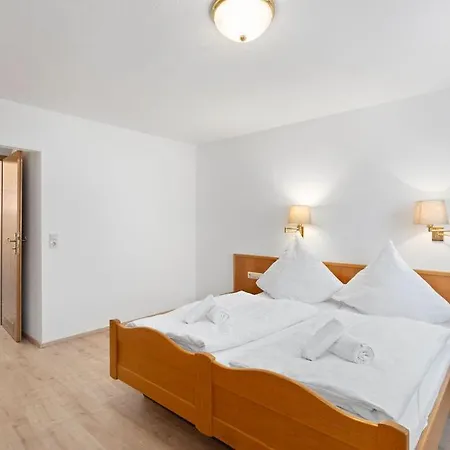 Hotell Garni Traube *
