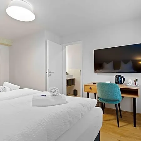 Traube Hotel *