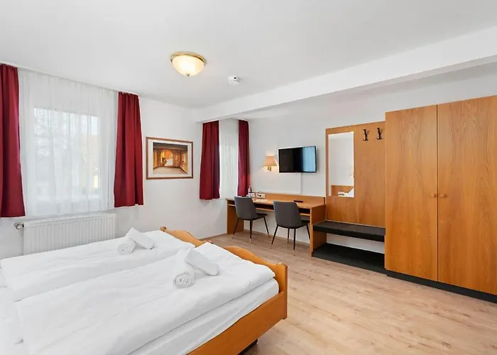 Garni Traube Hotel *